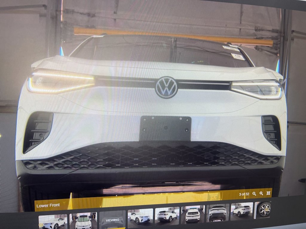 Thumbnail: 2023 Volkswagen ID.4 - 13