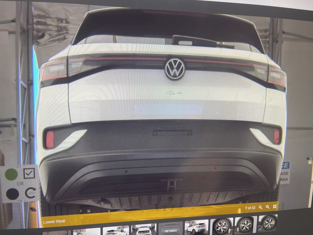 Thumbnail: 2023 Volkswagen ID.4 - 11
