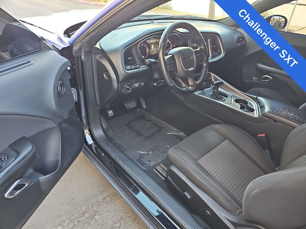 Thumbnail: 2019 Dodge Challenger - 2