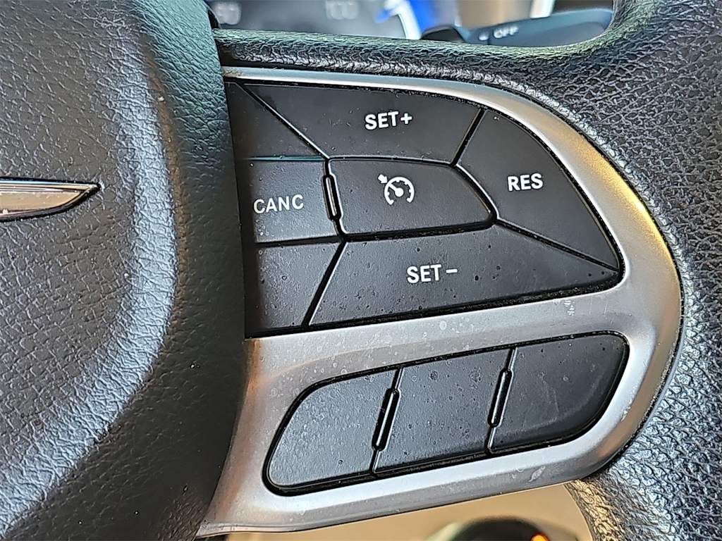 Thumbnail: 2021 Chrysler Voyager - 27