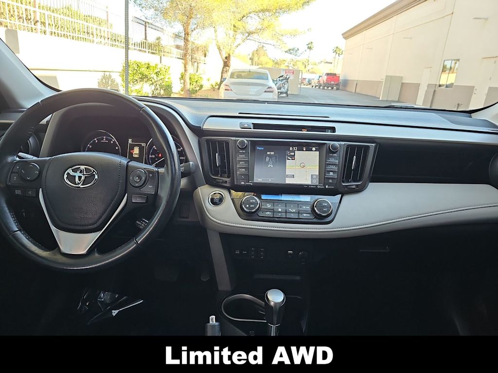 Thumbnail: 2016 Toyota RAV4 - 8