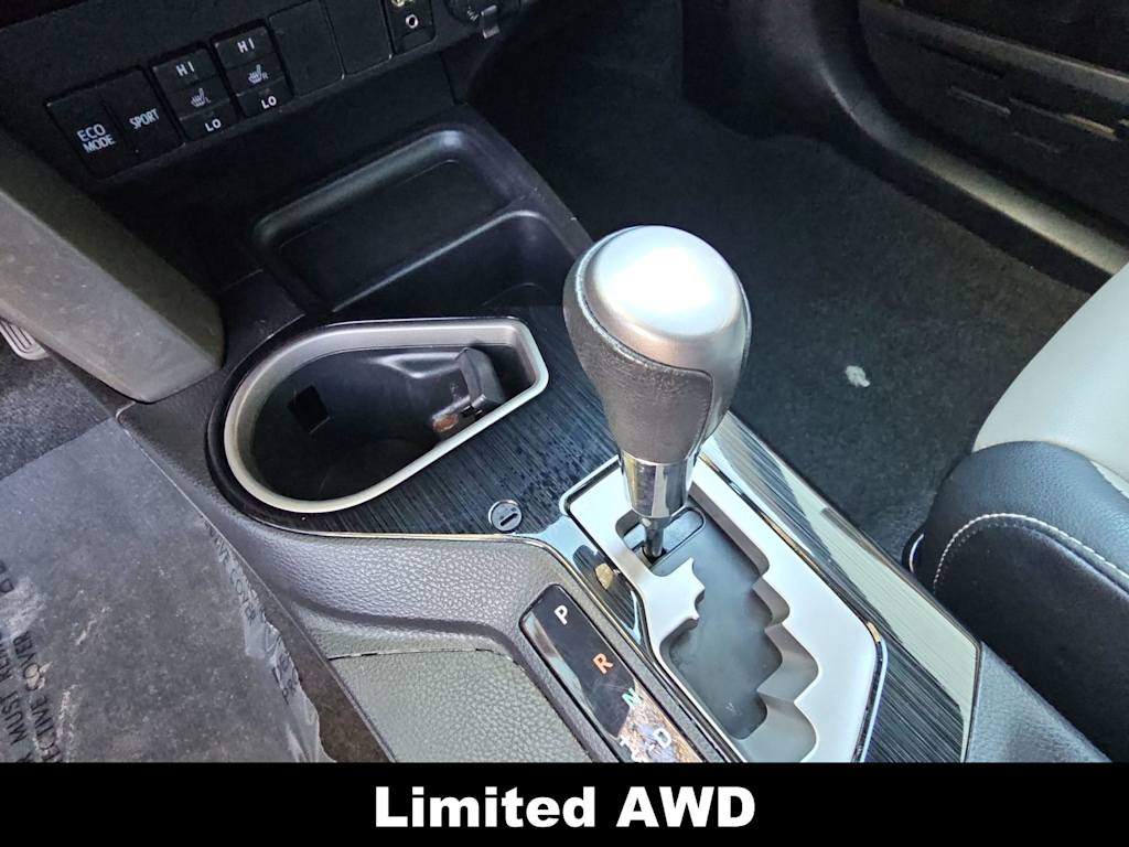 Thumbnail: 2016 Toyota RAV4 - 14