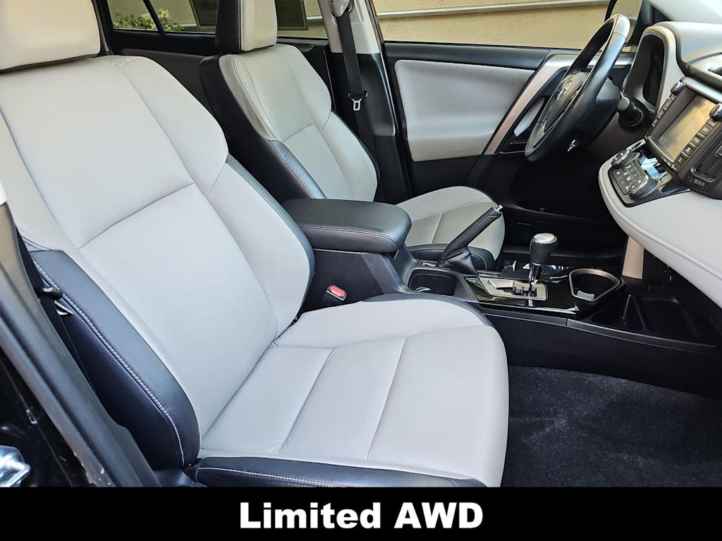 Thumbnail: 2016 Toyota RAV4 - 10