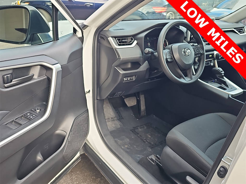 Thumbnail: 2024 Toyota RAV4 - 2