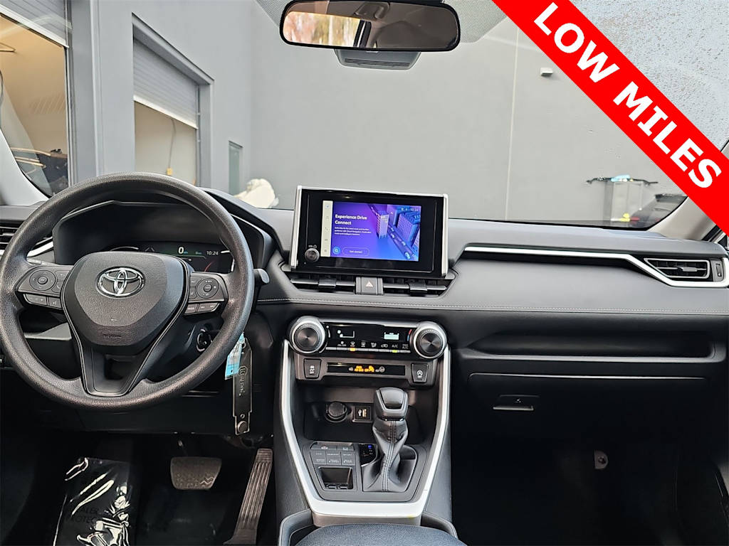 Thumbnail: 2024 Toyota RAV4 - 10