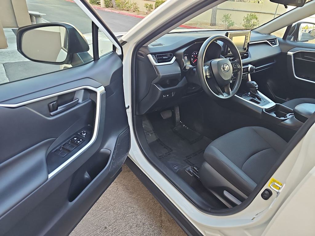 Thumbnail: 2019 Toyota RAV4 - 2