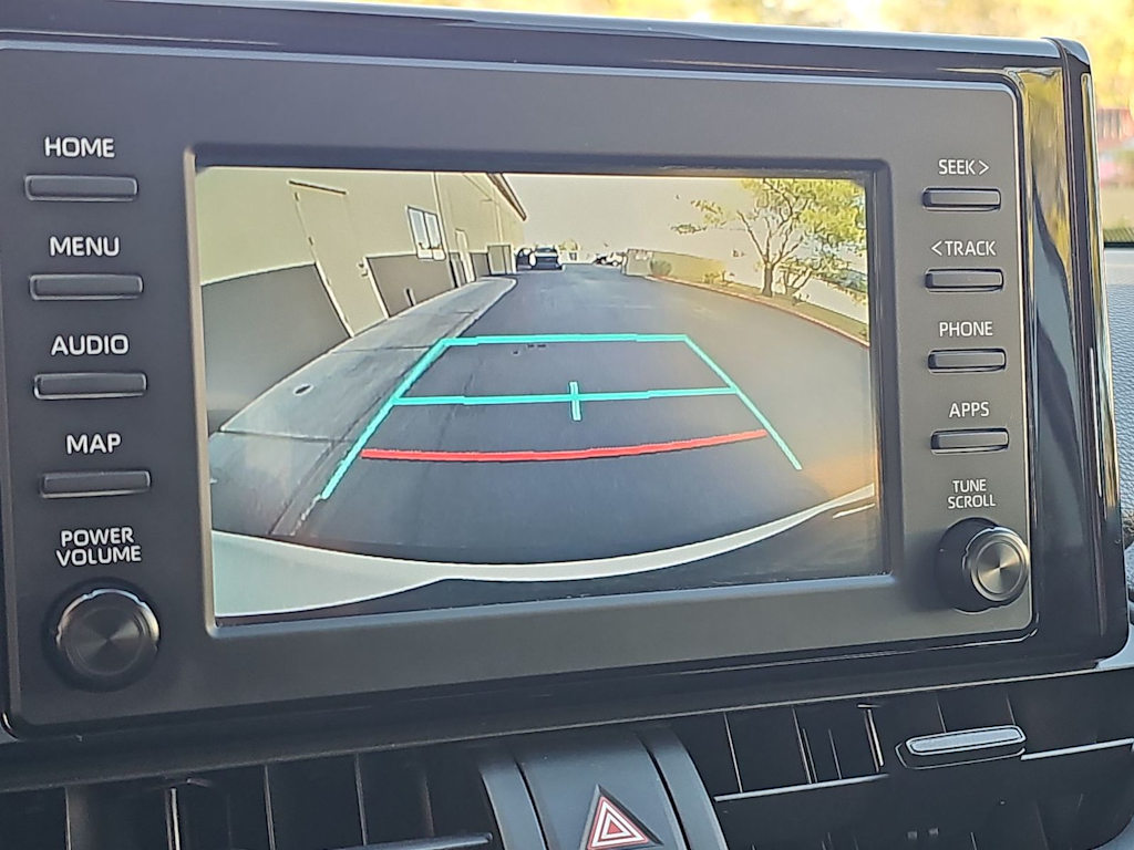 Thumbnail: 2019 Toyota RAV4 - 25