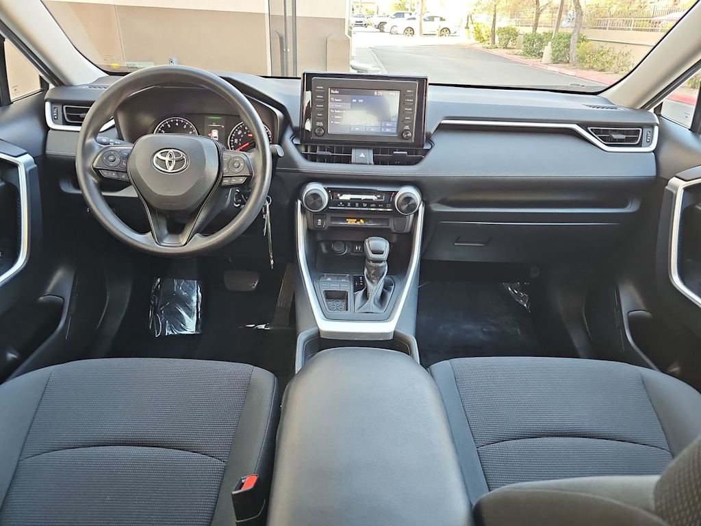 Thumbnail: 2019 Toyota RAV4 - 10