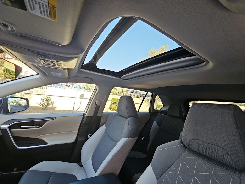 Thumbnail: 2024 Toyota RAV4 - 28