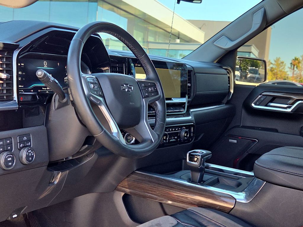 Thumbnail: 2024 Chevrolet Silverado 1500 - 2