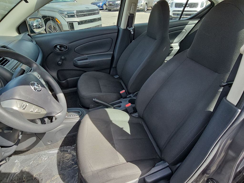 2017 Nissan Versa S Plus 11