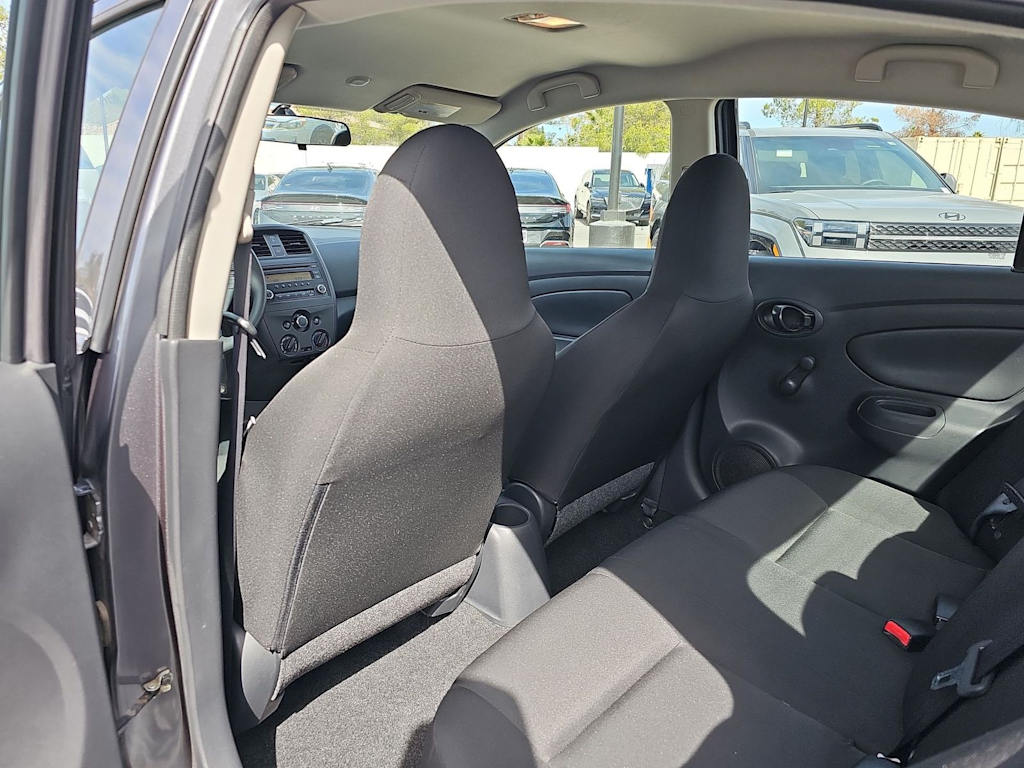 2017 Nissan Versa S Plus 22