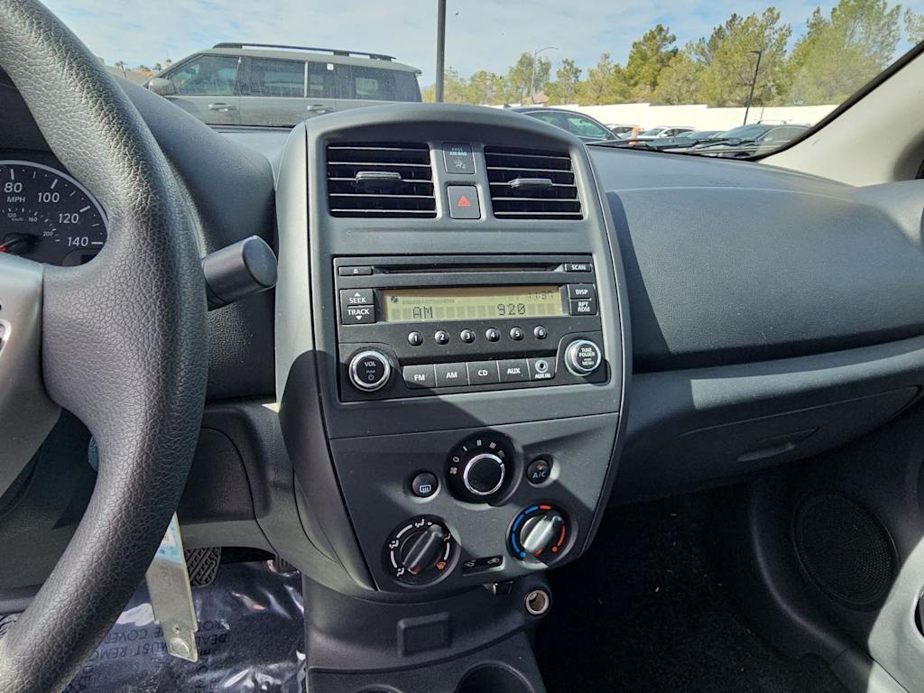 2017 Nissan Versa S Plus 13