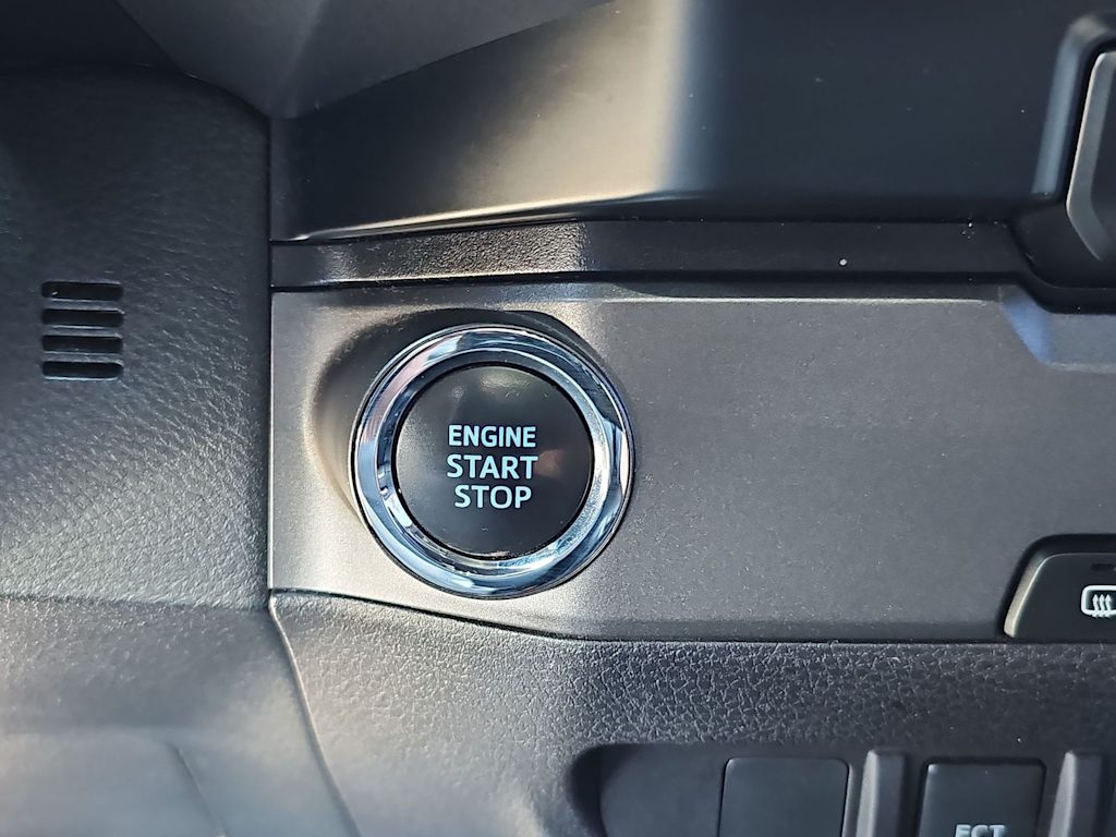 2019 Toyota Tacoma TRD Off-Road 25