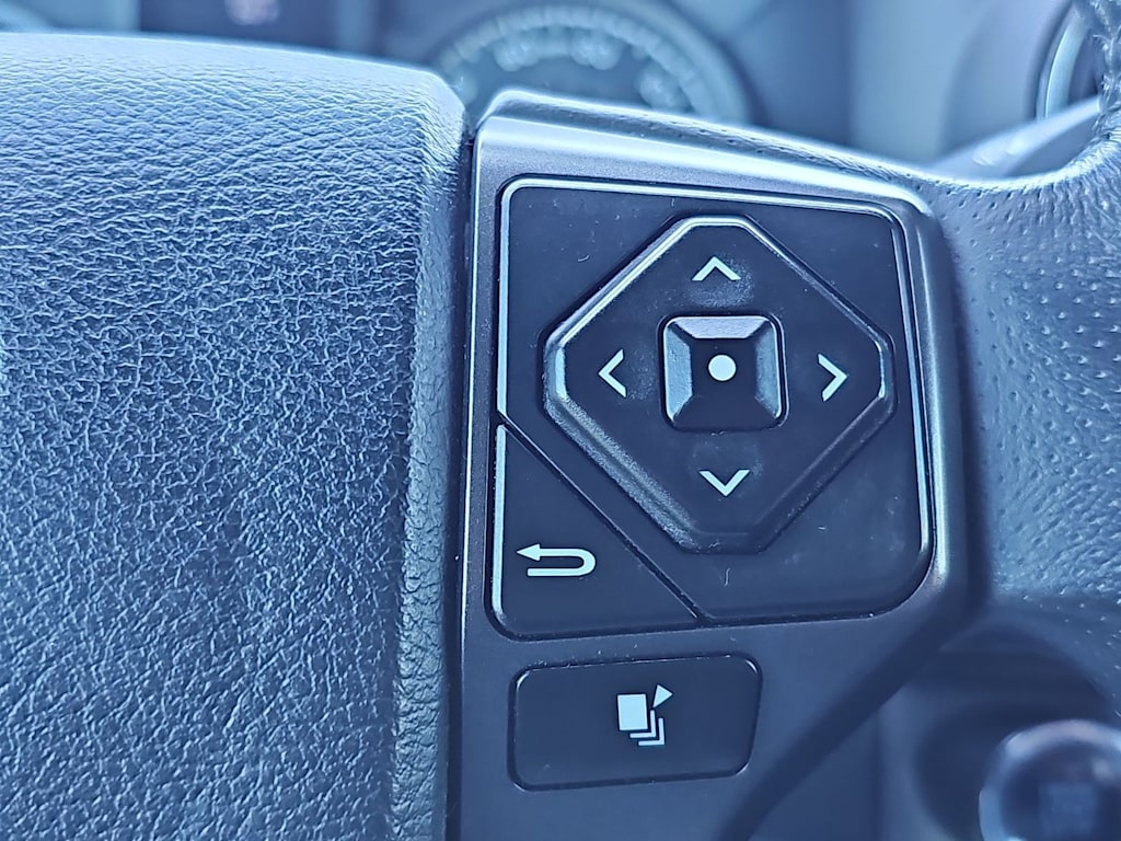 2019 Toyota Tacoma TRD Sport 25