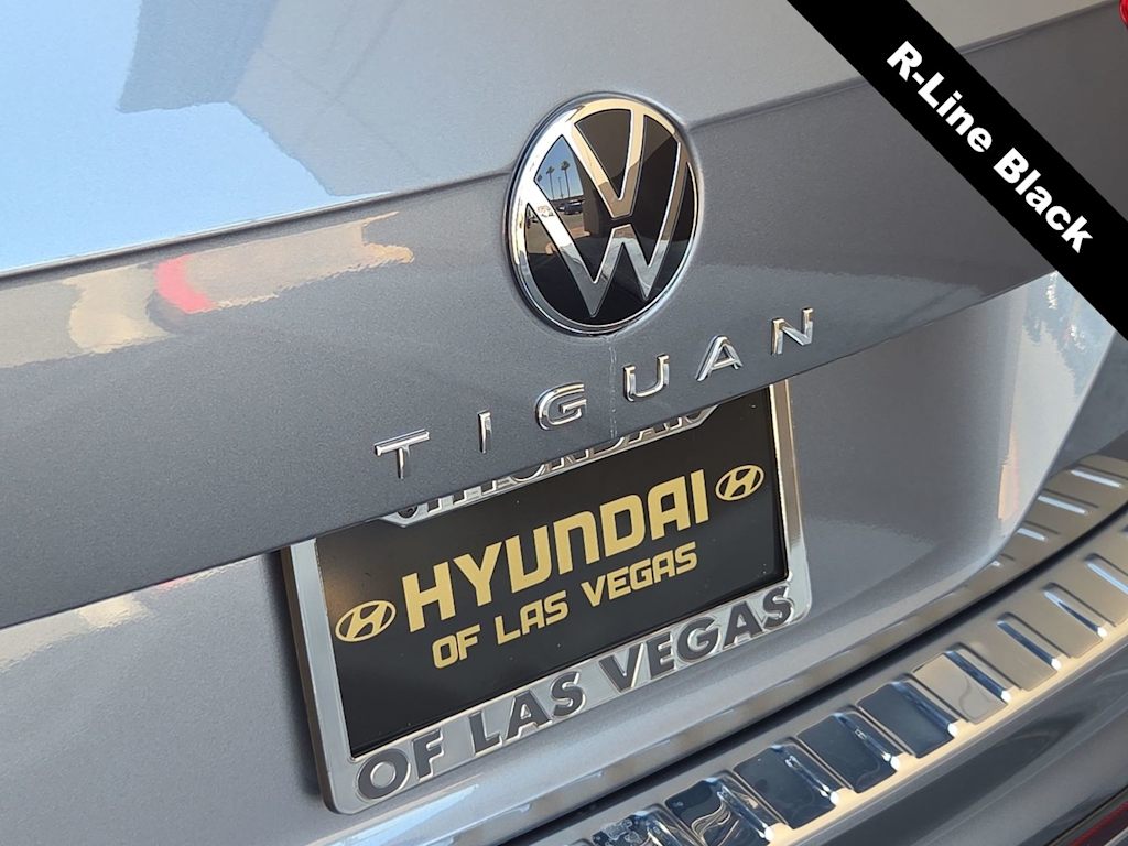 Thumbnail: 2023 Volkswagen Tiguan - 7