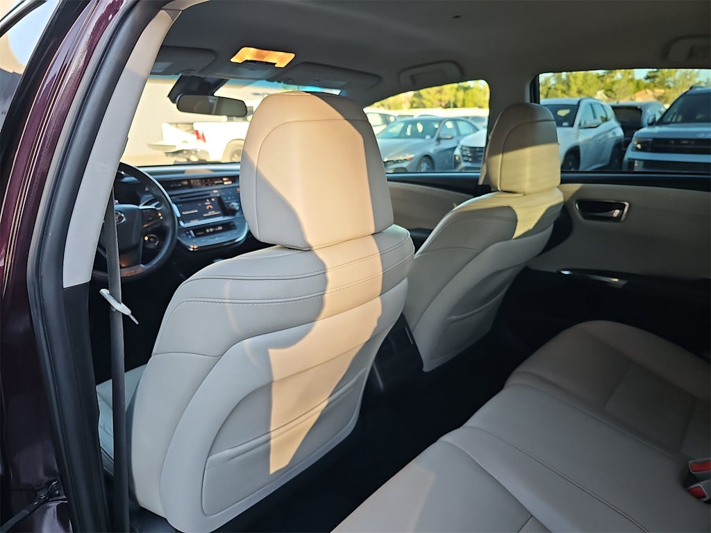 Thumbnail: 2017 Toyota Avalon - 12