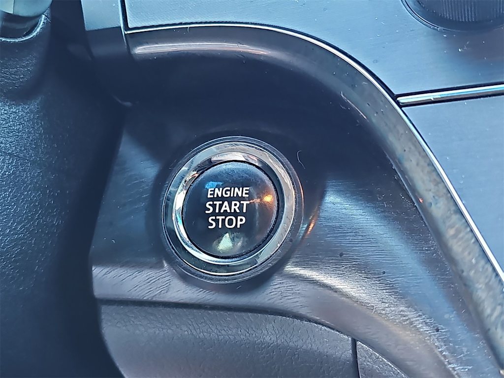 Thumbnail: 2017 Toyota Avalon - 25