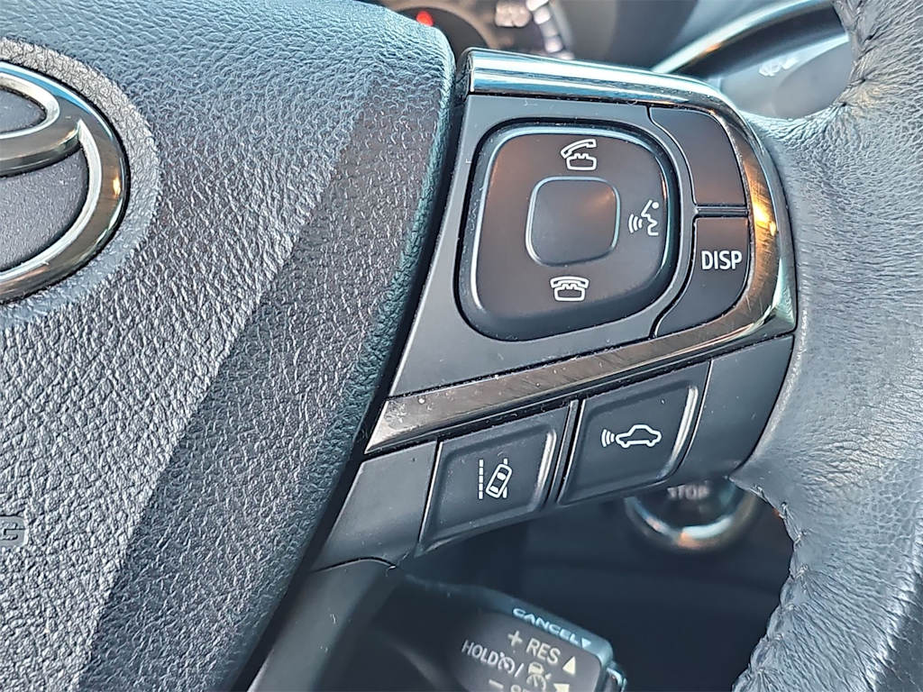 Thumbnail: 2017 Toyota Avalon - 26