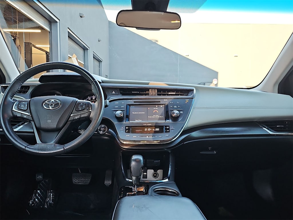 Thumbnail: 2017 Toyota Avalon - 9