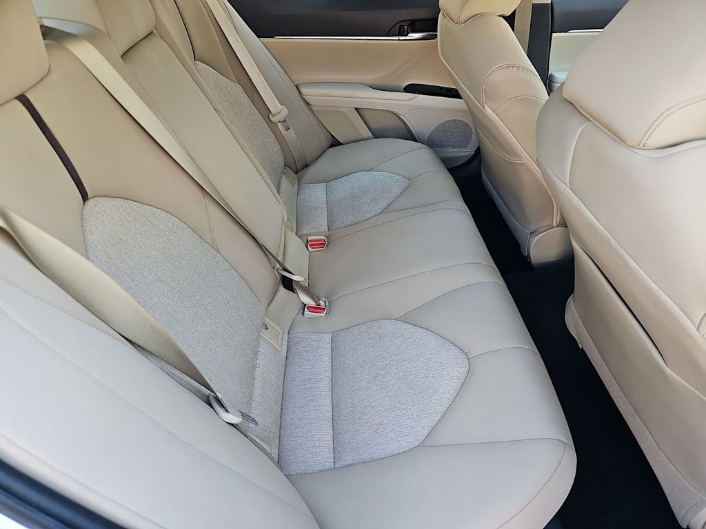 Thumbnail: 2020 Toyota Camry - 24