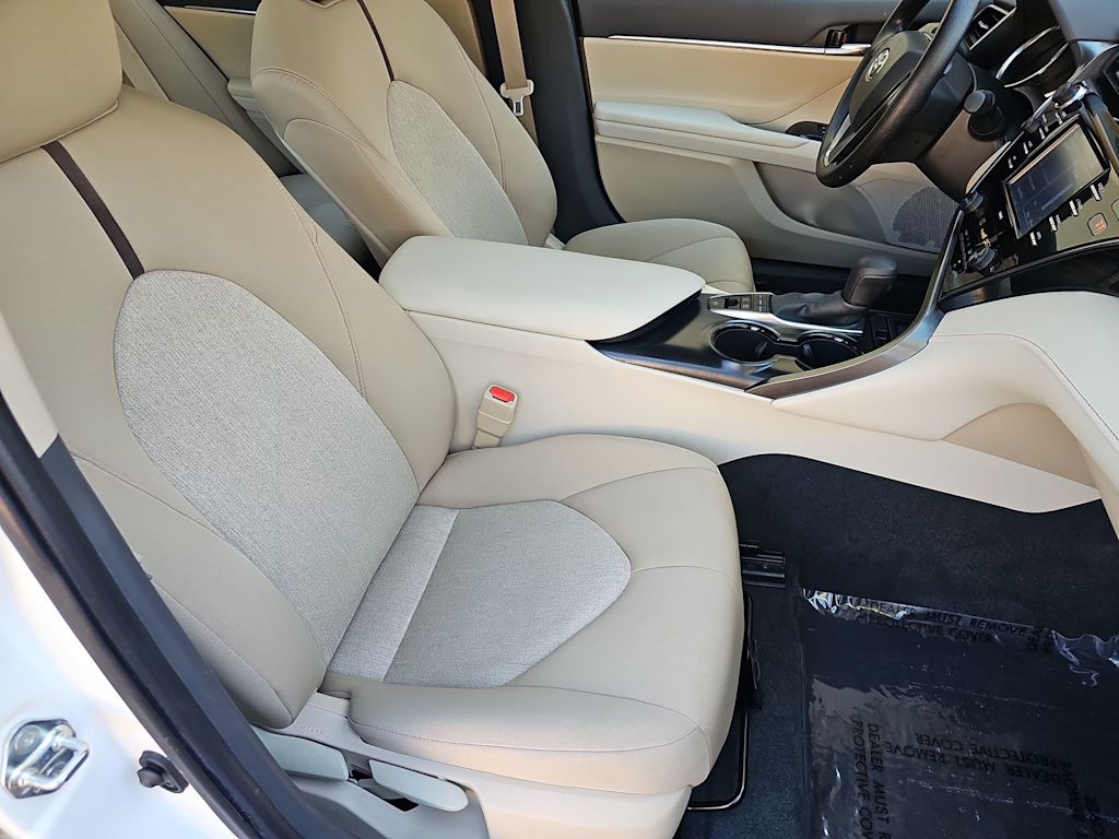 Thumbnail: 2020 Toyota Camry - 12