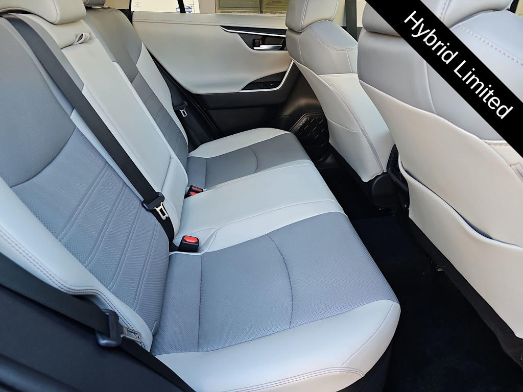 Thumbnail: 2021 Toyota RAV4 - 12