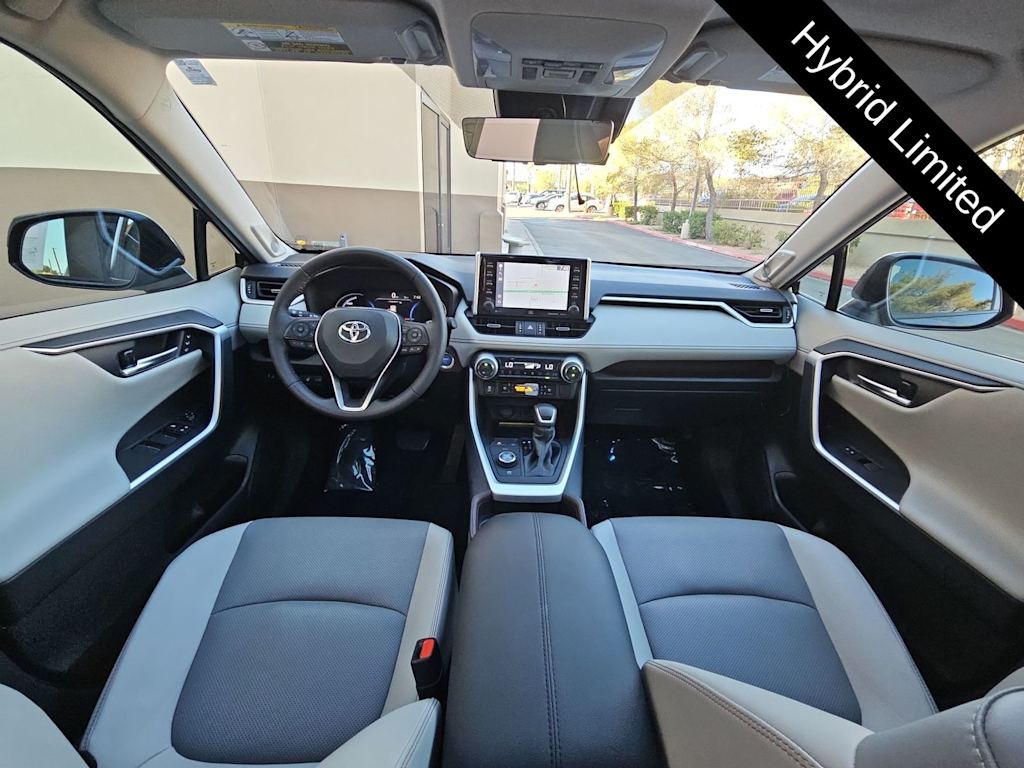 Thumbnail: 2021 Toyota RAV4 - 9