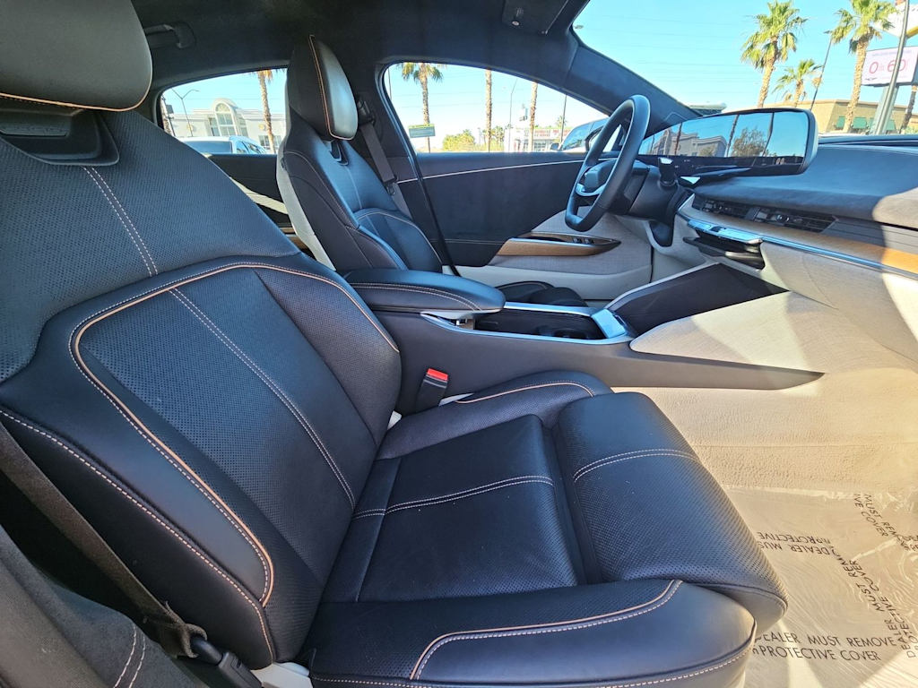 Thumbnail: 2024 Lucid Air - 24