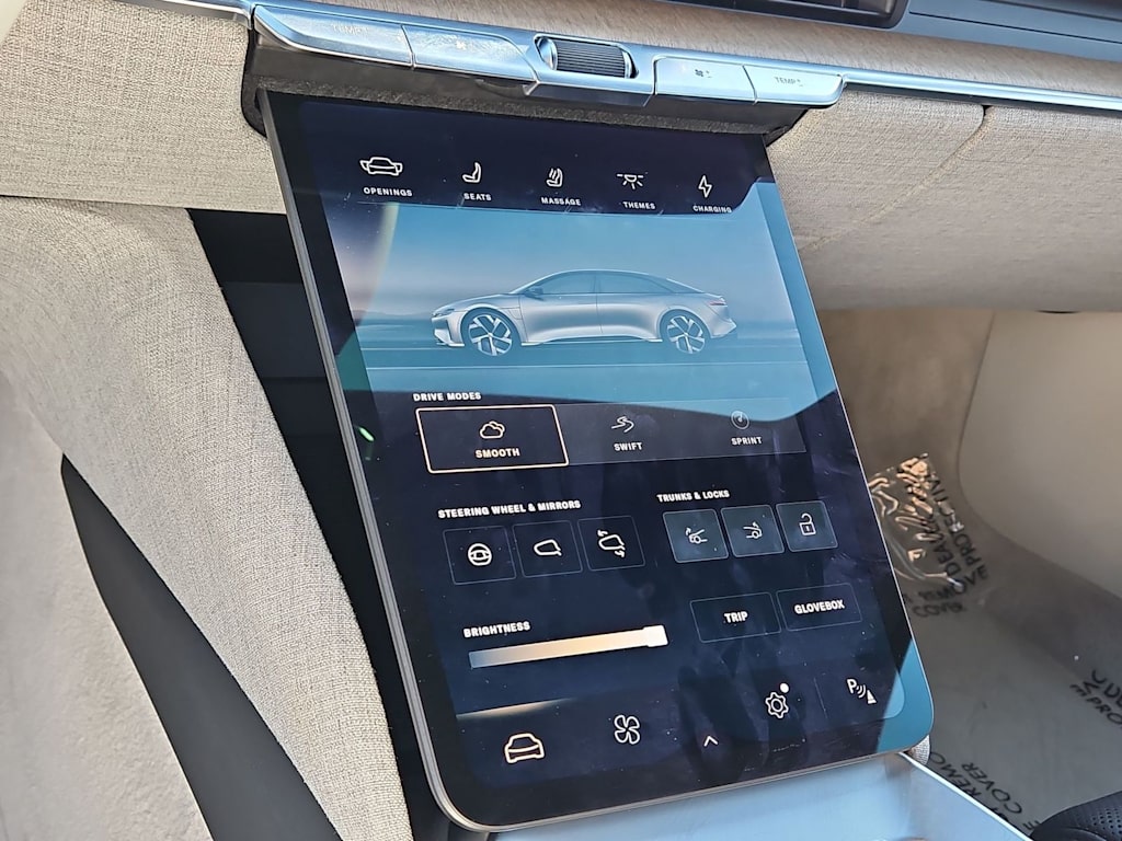 Thumbnail: 2024 Lucid Air - 30