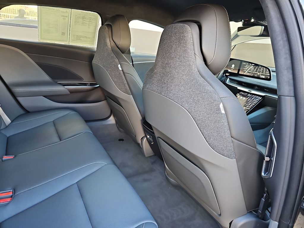 Thumbnail: 2024 Lucid Air - 11