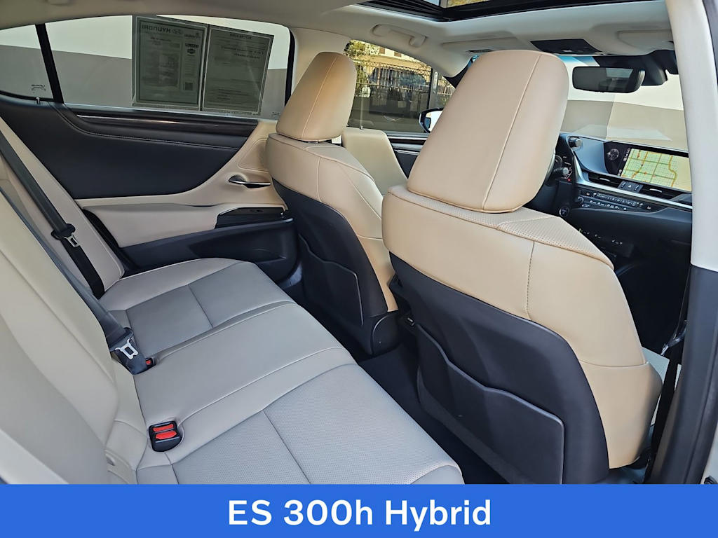 Thumbnail: 2019 Lexus ES - 12