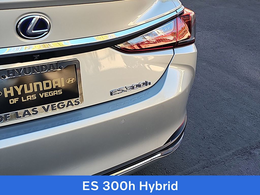 Thumbnail: 2019 Lexus ES - 23