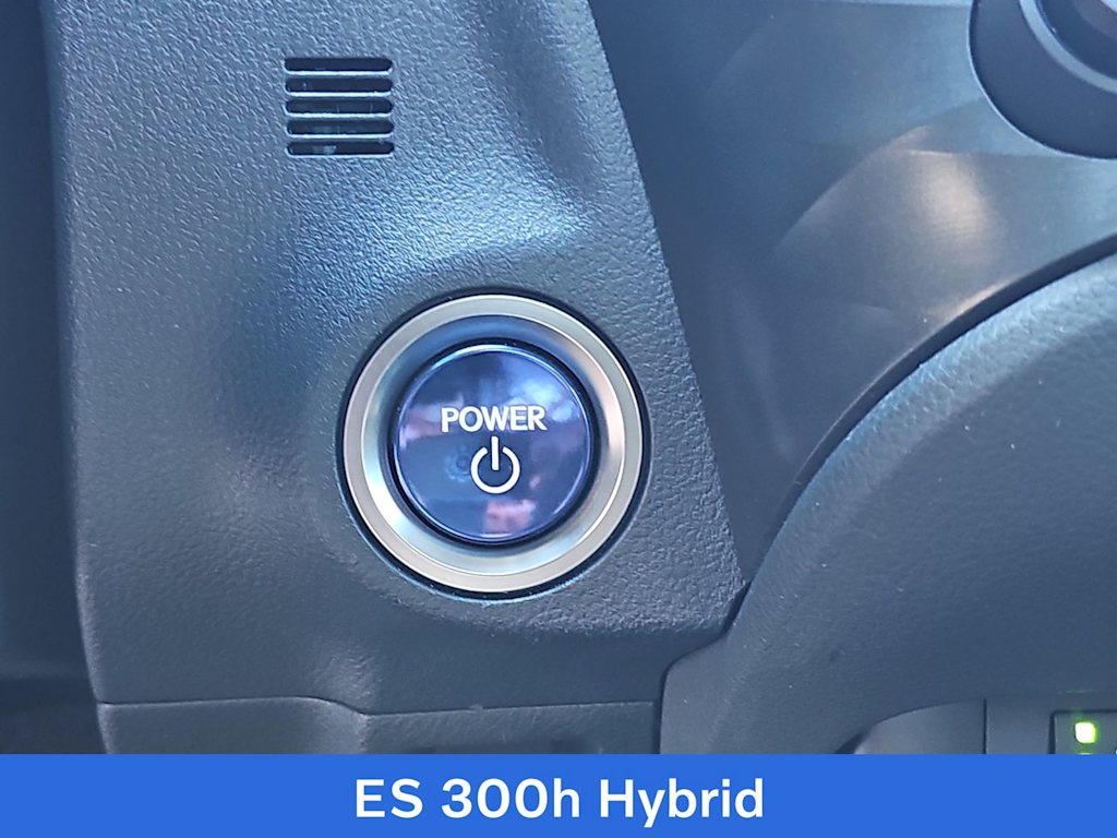Thumbnail: 2019 Lexus ES - 25