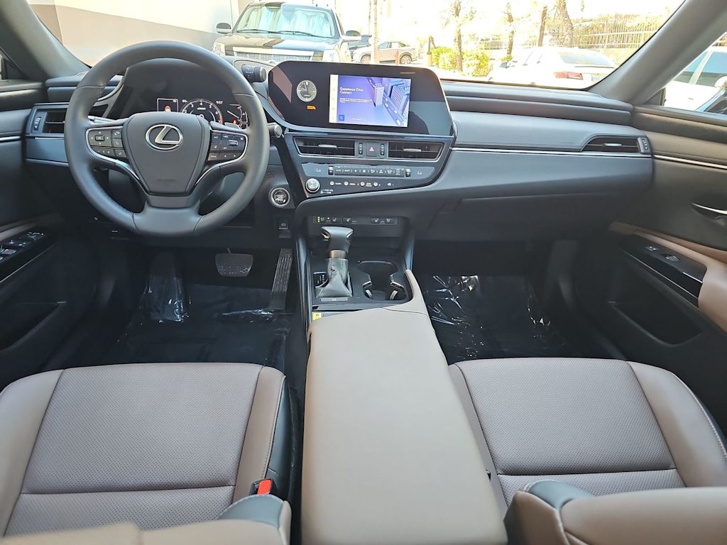 Thumbnail: 2023 Lexus ES - 9