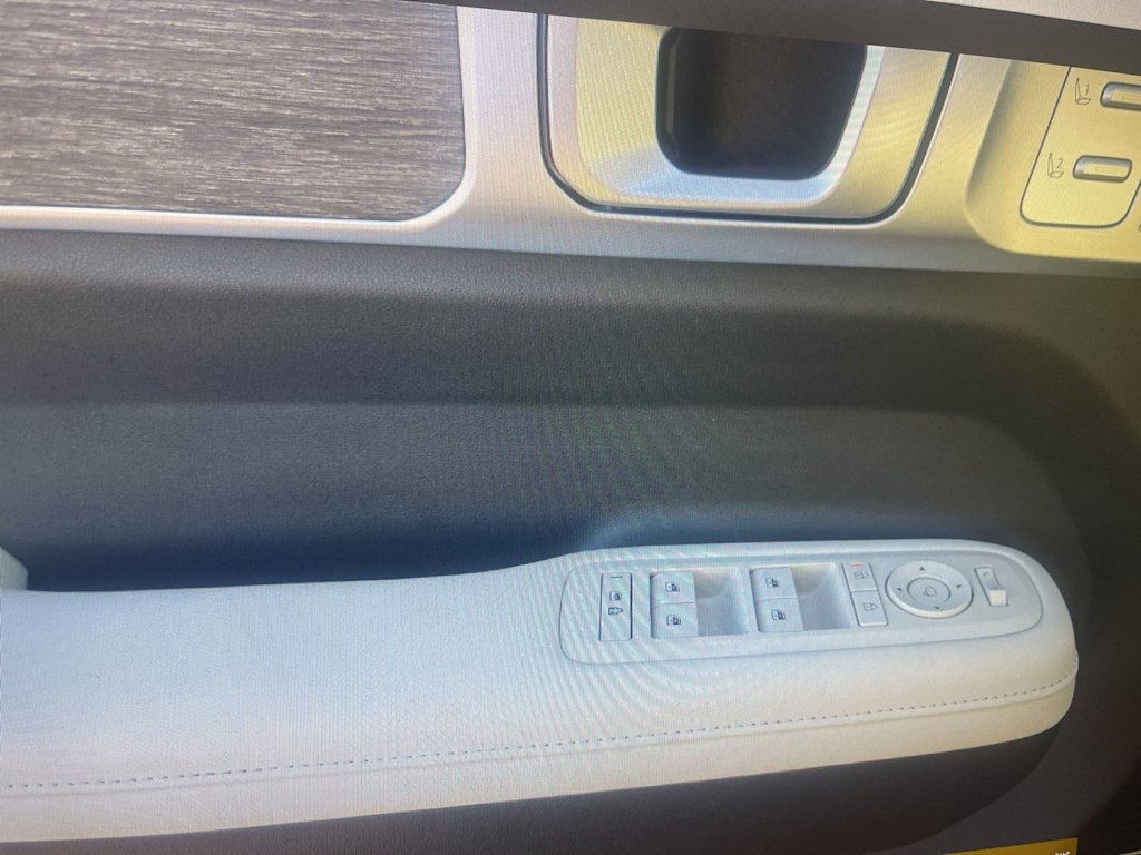 Thumbnail: 2025 Hyundai Santa Fe - 15