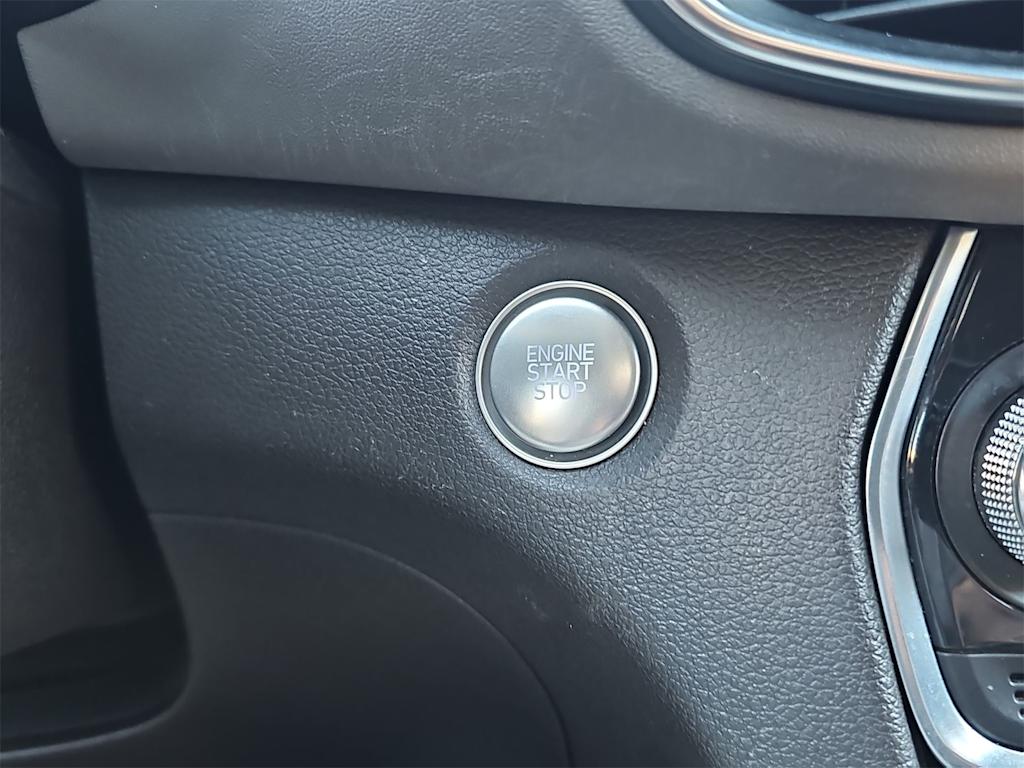 Thumbnail: 2019 Hyundai Santa Fe - 26