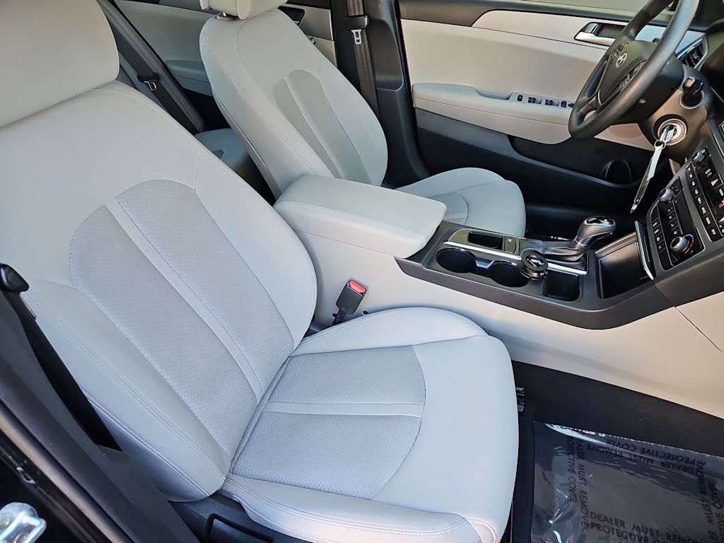 Thumbnail: 2017 Hyundai Sonata - 11