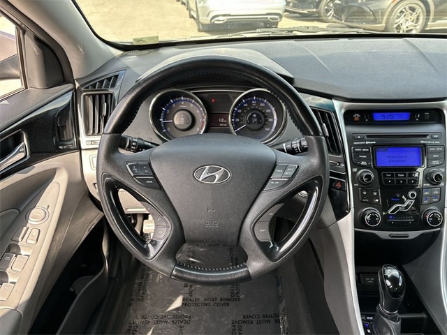 2012 Hyundai Sonata Limited 14