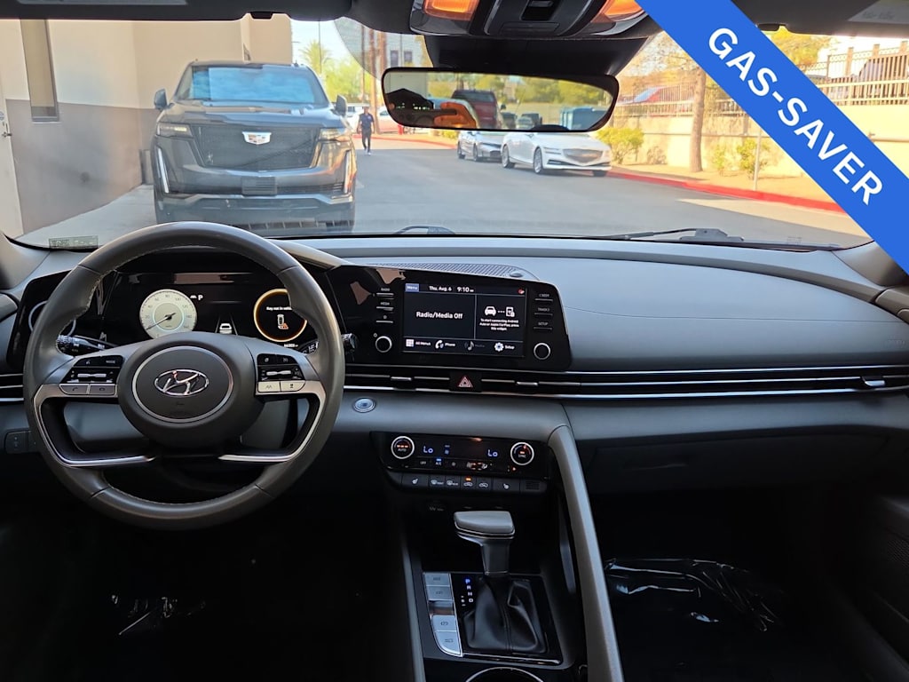 Thumbnail: 2022 Hyundai Elantra - 10