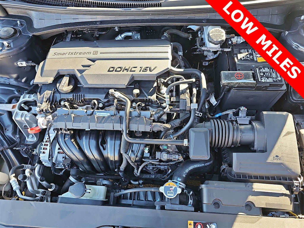 Thumbnail: 2021 Hyundai Elantra - 9