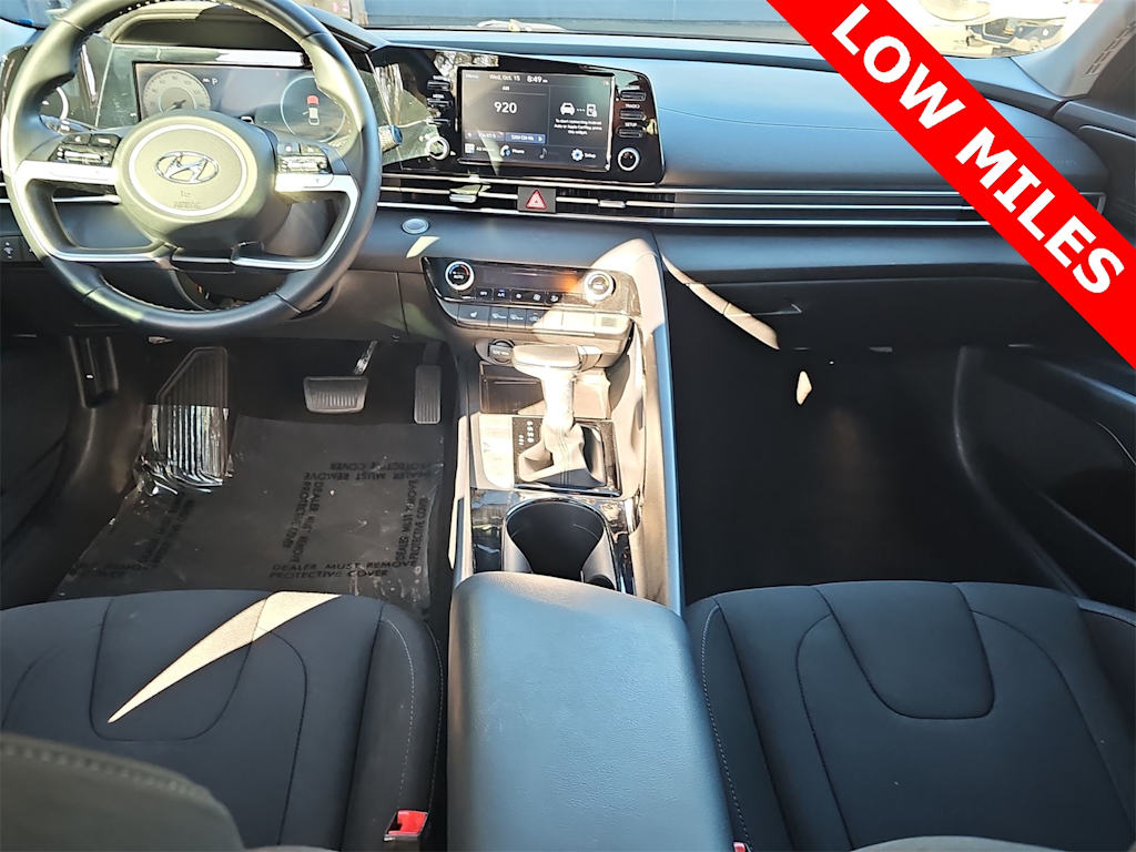 Thumbnail: 2021 Hyundai Elantra - 10