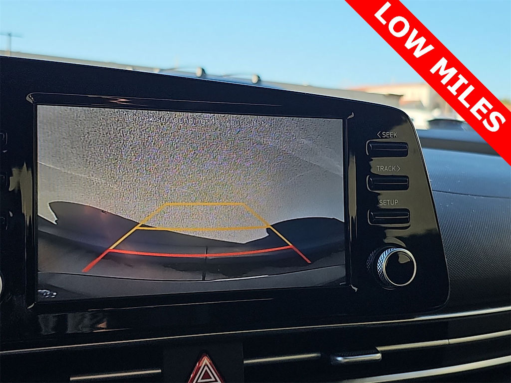 Thumbnail: 2021 Hyundai Elantra - 24