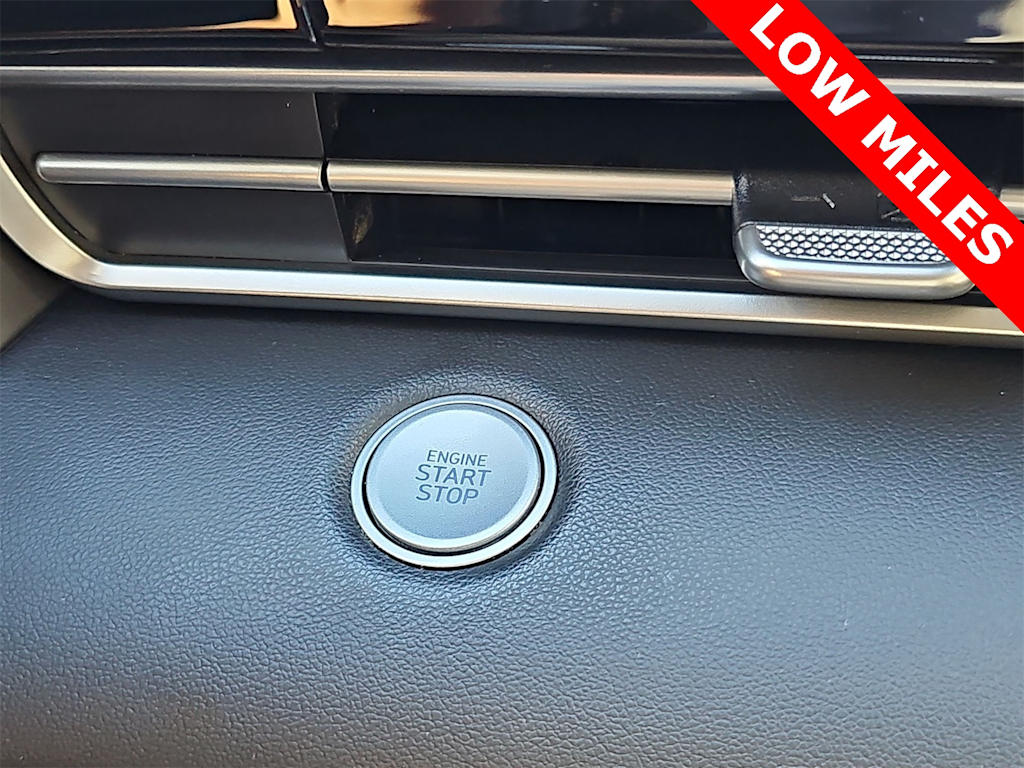 Thumbnail: 2021 Hyundai Elantra - 25