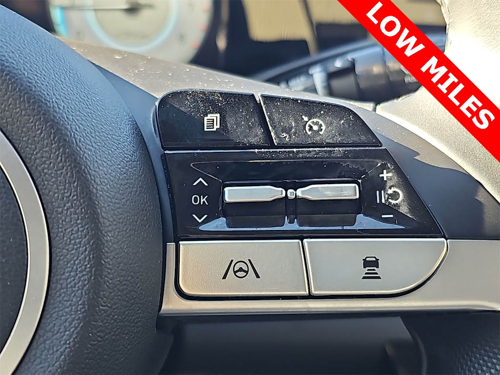 Thumbnail: 2021 Hyundai Elantra - 26