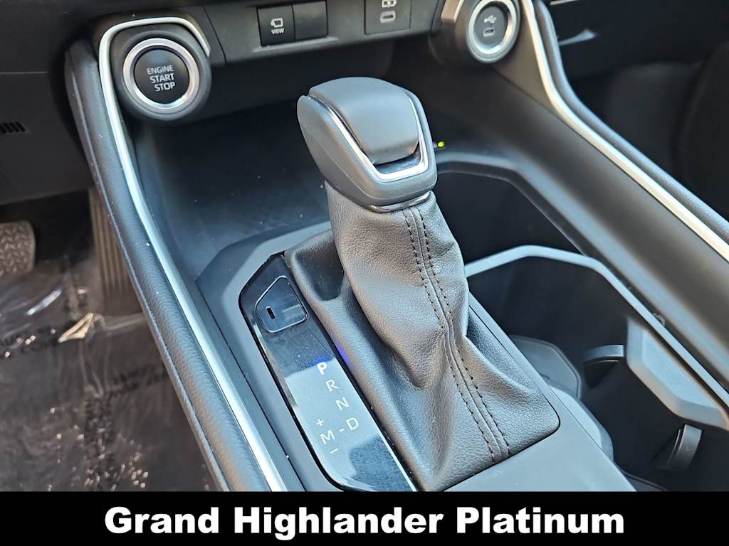 Thumbnail: 2024 Toyota Grand Highlander - 16