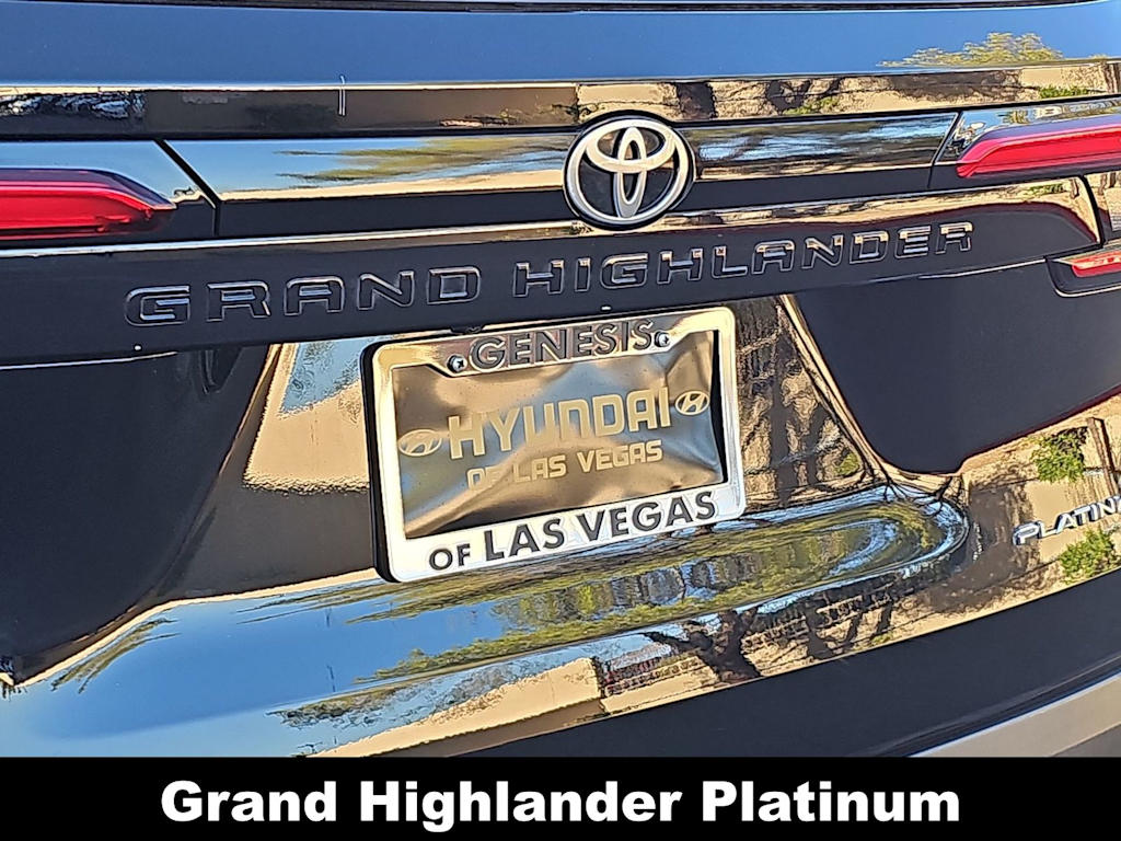 Thumbnail: 2024 Toyota Grand Highlander - 7