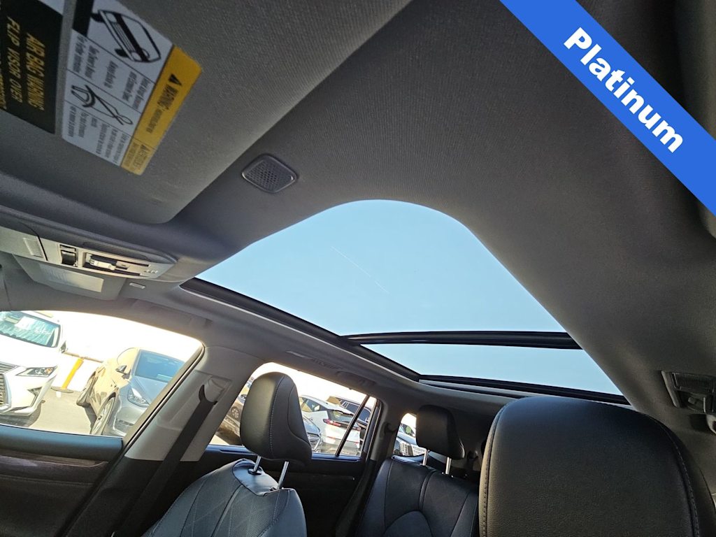 Thumbnail: 2023 Toyota Highlander - 29