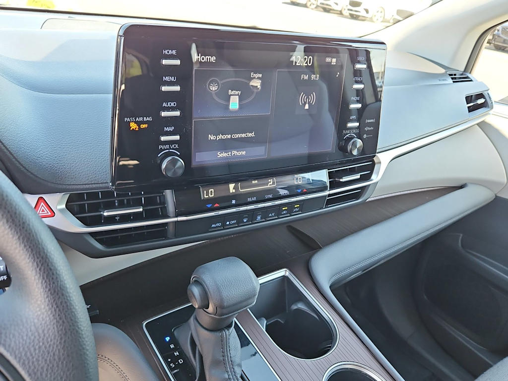 Thumbnail: 2024 Toyota Sienna - 14