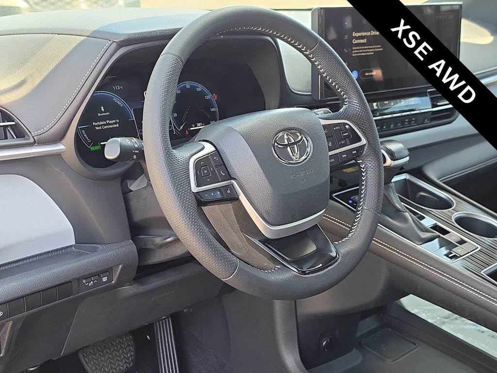 Thumbnail: 2025 Toyota Sienna - 2